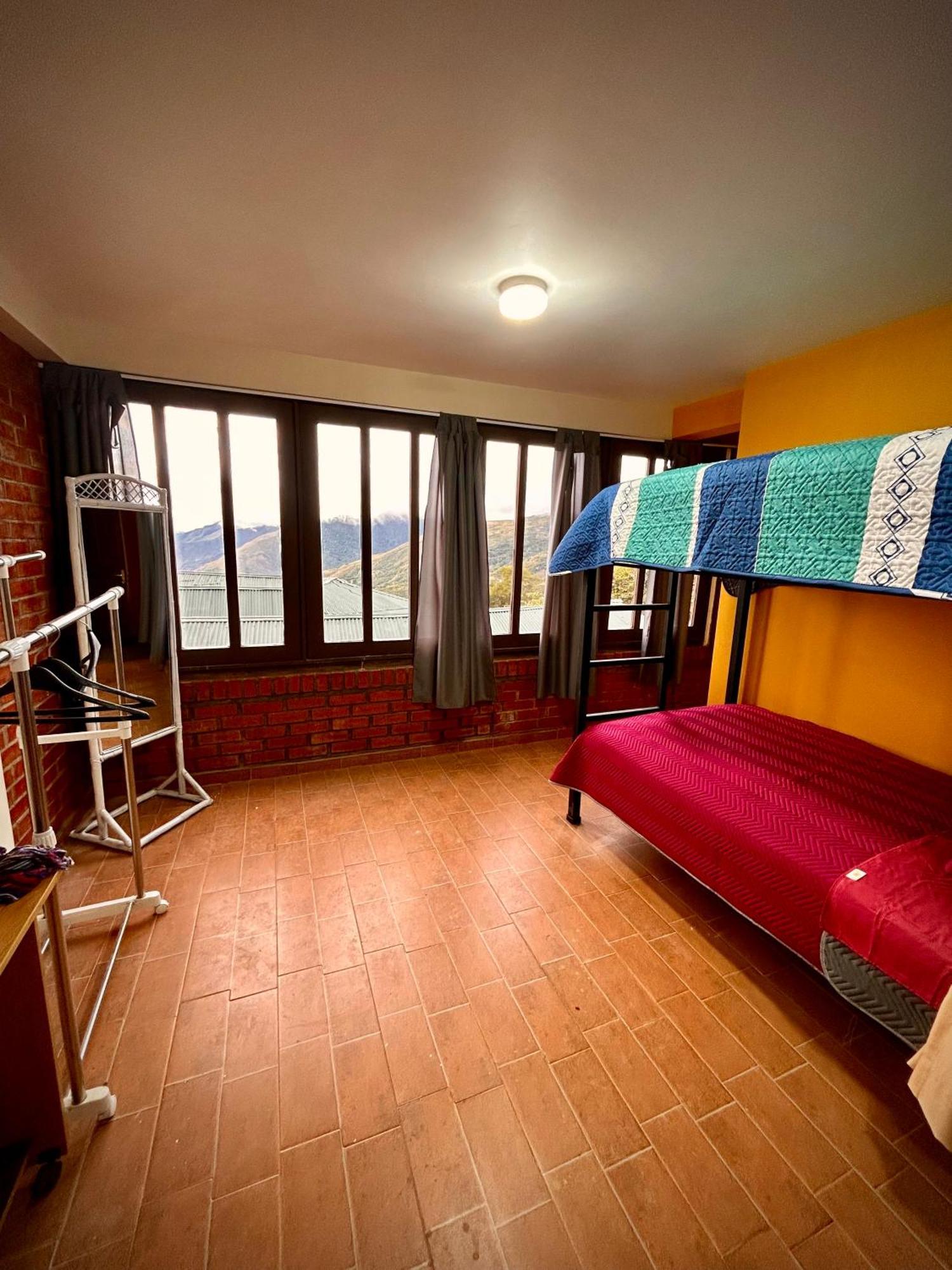 Villa Camila Hostel Coroico Esterno foto